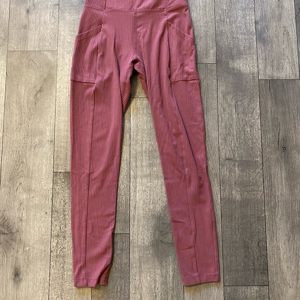 Ribbed Mauve Leggings